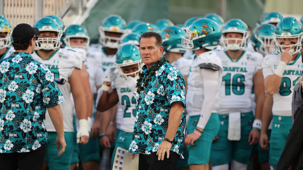 Coach Tim Beck USF hires former Coastal Carolina coach Tim Beck to run offense