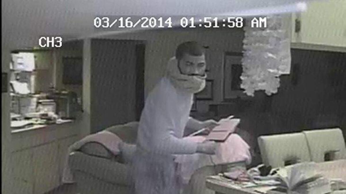 Video Camera Creep Video: 'Creep-in' burglar caught on home surveillance cameras