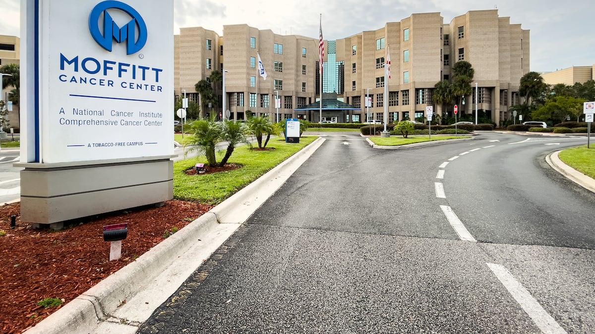 Moffitt-Managerin tritt nach Untersuchung ihrer Forschung von ihrer ...