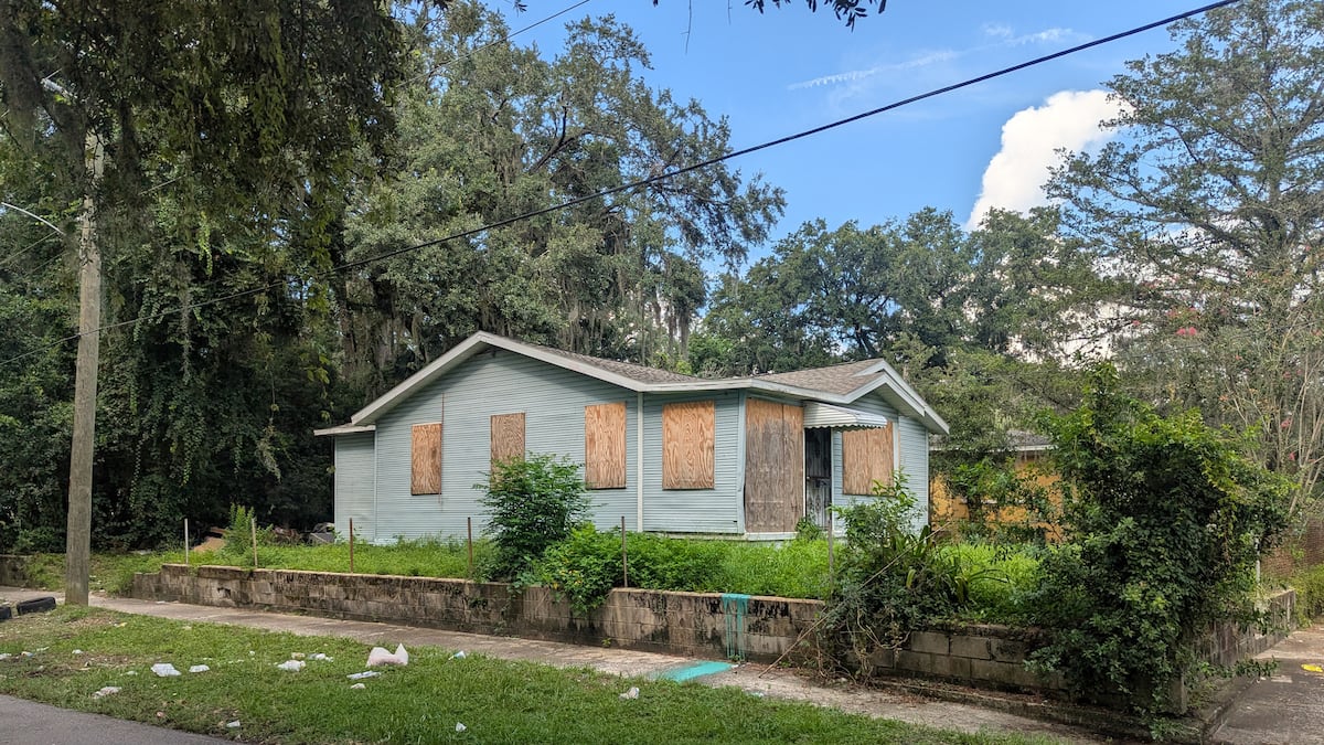 Report Links Redlining, Lead Exposure and Gun Violence in Jacksonville