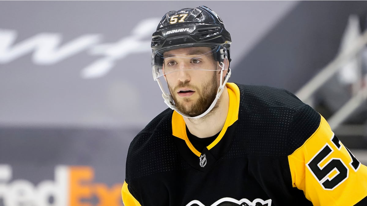 Anthony Angular Lightning acquire forward Anthony Angello in minor-league trade