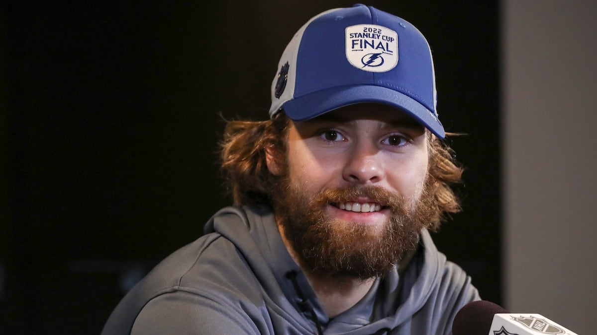 It’s playoff time, so ditch the razors, Lightning