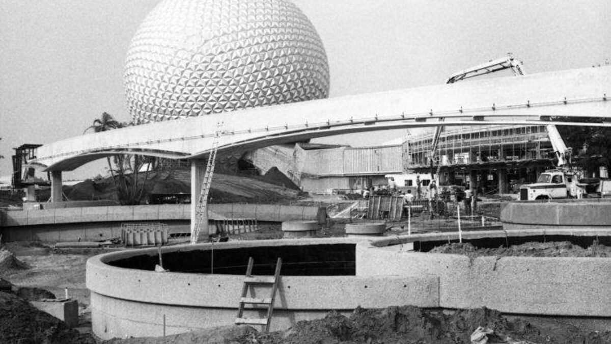 Epcot Rooftops 1982 Looking Back: Epcot Center, If Walt Disney can dream it, Imagineers can ...