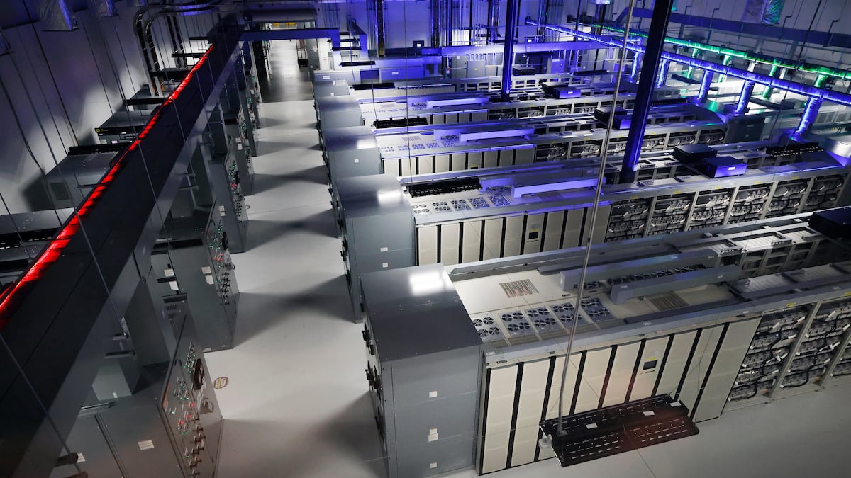 Longtime Florida housing developer tests a shift toward data centers